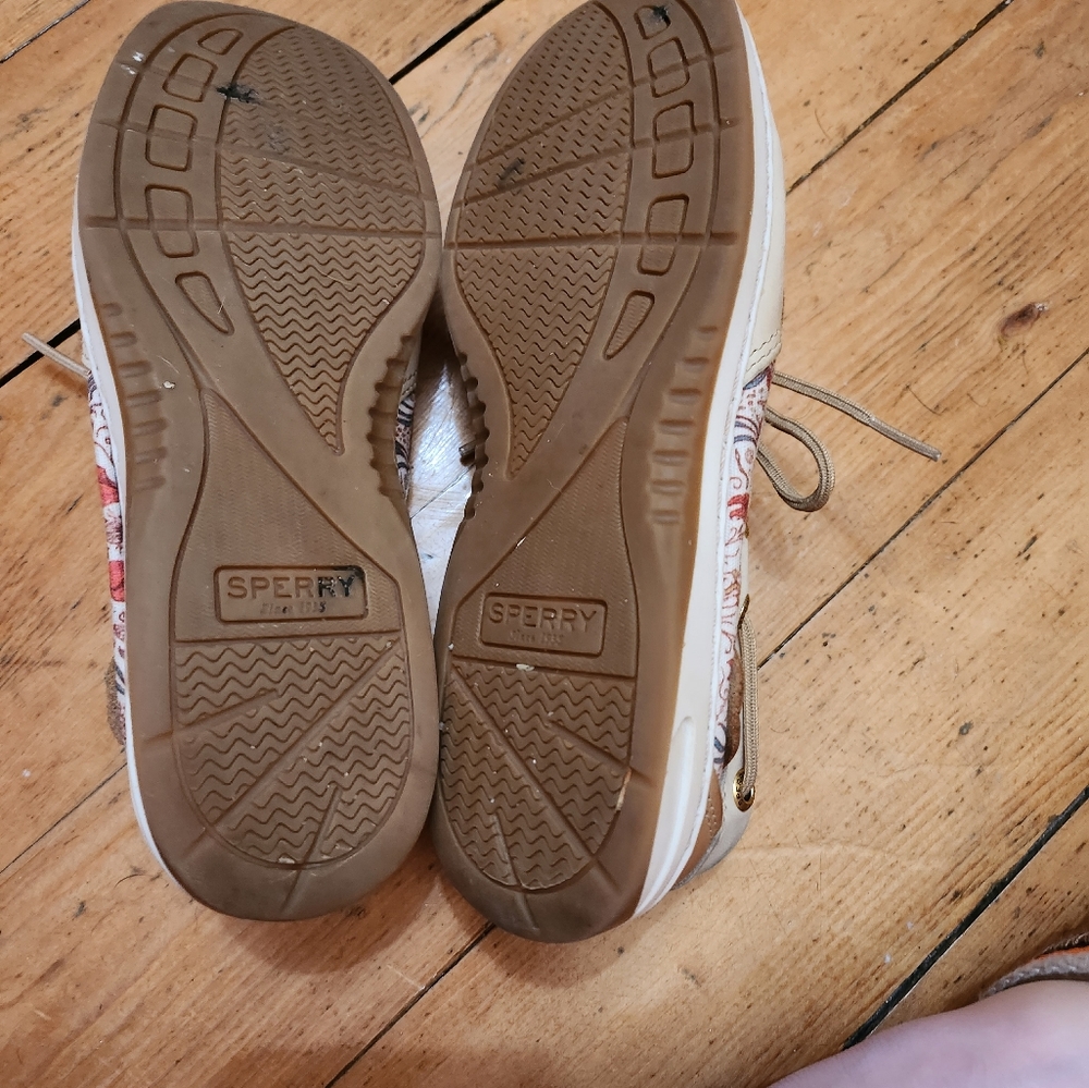 Sperry - Picture 4 of 4